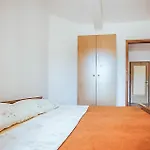 Awesome In With House Sea View * Lopar