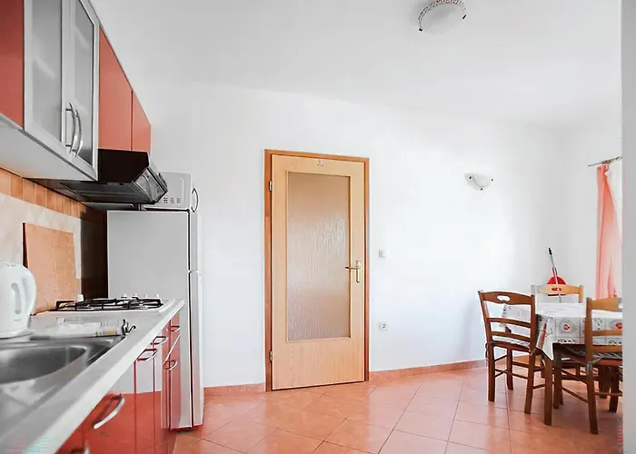 Amazing In With House Sea View Apartman