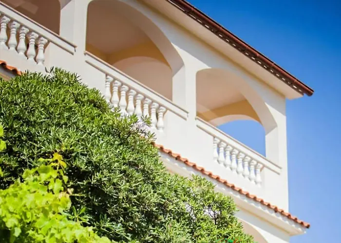 Amazing In With House Sea View Lopar